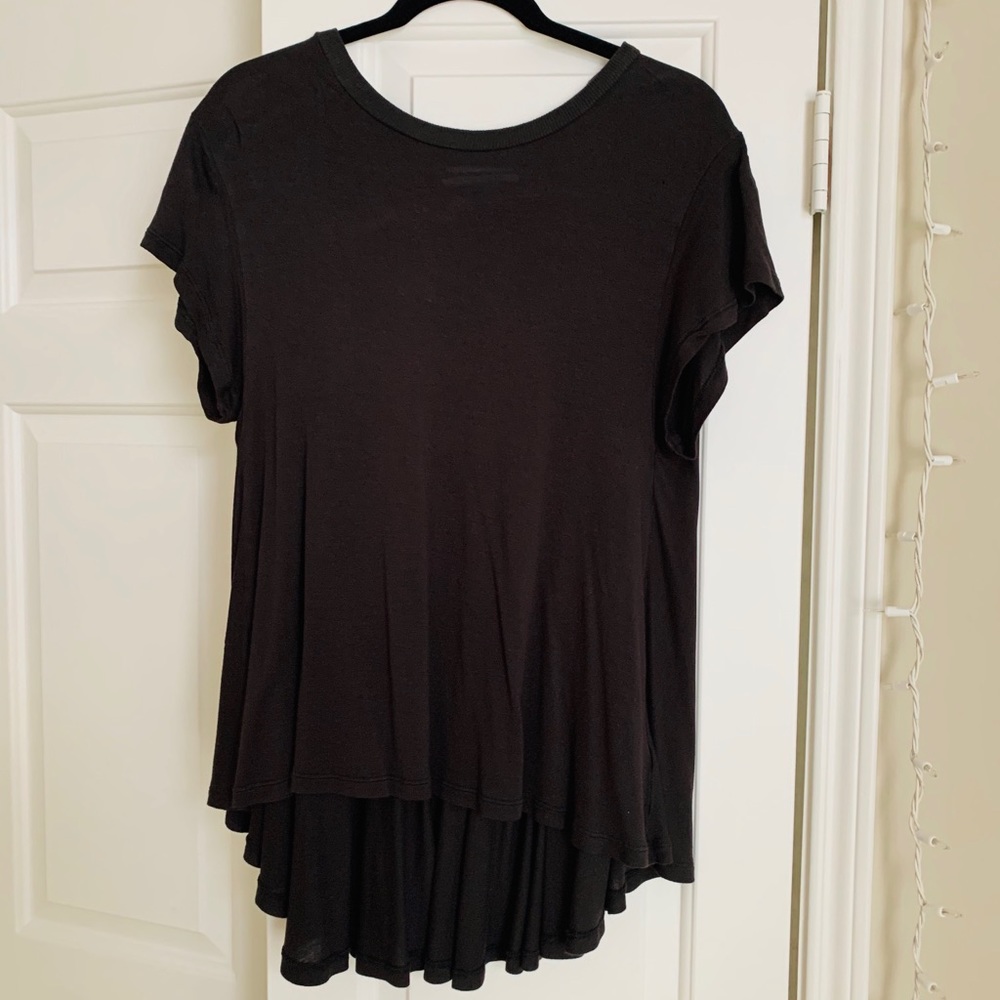 URBAN OUTFITTERS DARK GRAY HI-LOW FLOWY TOP